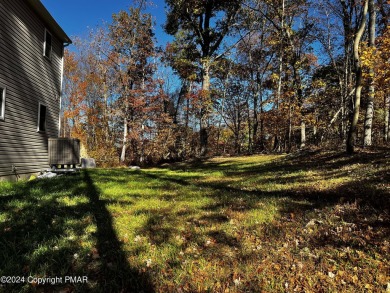 Welcome to Your Dream Home!Discover the perfect blend of luxury on Caesars Pocono Palace Resort in Pennsylvania - for sale on GolfHomes.com, golf home, golf lot