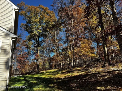 Welcome to Your Dream Home!Discover the perfect blend of luxury on Caesars Pocono Palace Resort in Pennsylvania - for sale on GolfHomes.com, golf home, golf lot