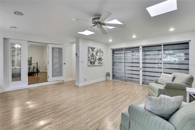 HUGE PRICE REDUCTION!!! SELLER CIRCOMSTANCES ARE MOTIVATEDE AND on Carrollwood Country Club in Florida - for sale on GolfHomes.com, golf home, golf lot