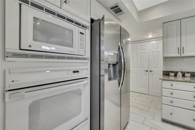 HUGE PRICE REDUCTION!!! SELLER CIRCOMSTANCES ARE MOTIVATEDE AND on Carrollwood Country Club in Florida - for sale on GolfHomes.com, golf home, golf lot