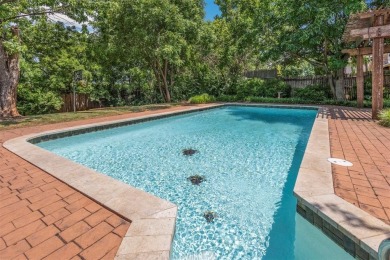 Charming  Versatile Home in The Greens - Beautiful Backyard on The Greens Country Club in Oklahoma - for sale on GolfHomes.com, golf home, golf lot