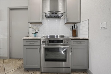 Burnt Store Isles! Beautiful 3-bedroom, 2-bath, 2-car garage on Twin Isles Country Club in Florida - for sale on GolfHomes.com, golf home, golf lot