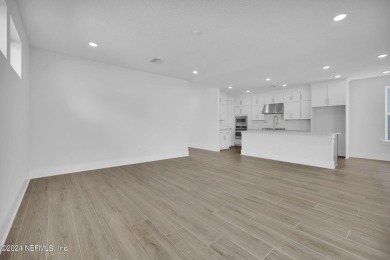 **Ask about 5.99% (6.177% APR) 30-Year Conventional Fixed Rate on Palm Valley Golf Club in Florida - for sale on GolfHomes.com, golf home, golf lot