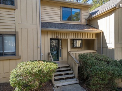 Enjoy the best of Keowee Key living in this spacious 3-bedroom on Keowee Key Golf and Country Club in South Carolina - for sale on GolfHomes.com, golf home, golf lot