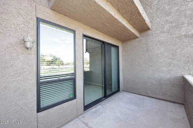 Seller has relocated! This private gated residence townhome is on Stonecreek Golf Club in Arizona - for sale on GolfHomes.com, golf home, golf lot