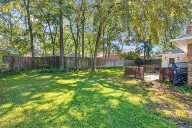 Stunning 3 Bed, 2 Bath Brick Home with J-Garage + Flex Room on on Hide-A-Way Lake Golf Course in Texas - for sale on GolfHomes.com, golf home, golf lot
