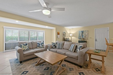 THE LOWEST PRICED GROUND FLOOR UNIT IN DUNBAR WOODS! UPDATED AND on PGA National Golf Club in Florida - for sale on GolfHomes.com, golf home, golf lot