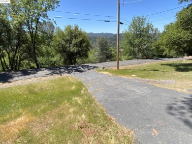 Great location near tennis courts, fisherman's cove and lake on Pine Mountain Lake Country Club in California - for sale on GolfHomes.com, golf home, golf lot