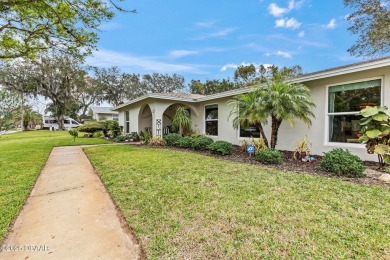 LISTED BELOW APPRAISED VALUE!  Welcome to 41 Pine Valley Circle on Tomoka Oaks Golf and Country Club in Florida - for sale on GolfHomes.com, golf home, golf lot