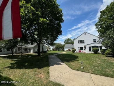 Here is your opportunity to own in Rossmoor!*This FIRST FLOOR on Rossmoor Golf Club in New Jersey - for sale on GolfHomes.com, golf home, golf lot