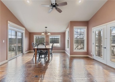 Stunning White River Home on Holiday Island Golf Course in Arkansas - for sale on GolfHomes.com, golf home, golf lot