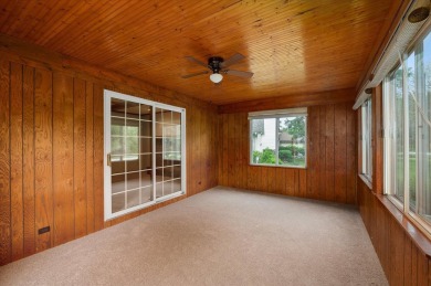 Exciting opportunity in Prestbury to make this lovely home your on Bliss Creek Golf Club in Illinois - for sale on GolfHomes.com, golf home, golf lot