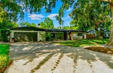 Fully Revovated 3/2+ Home located in Rio Pinar Golf Community! on Rio Pinar Golf and Country Club in Florida - for sale on GolfHomes.com, golf home, golf lot