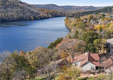 Stunning White River Home on Holiday Island Golf Course in Arkansas - for sale on GolfHomes.com, golf home, golf lot