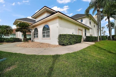 Lakefront home in the desirable Country Club of Mount Dora! on Country Club of Mount Dora in Florida - for sale on GolfHomes.com, golf home, golf lot