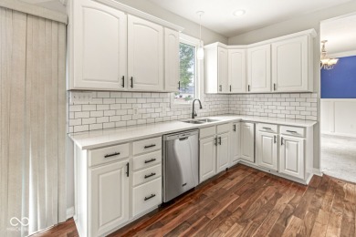 Our highly motivated sellers are offering this turn-key charming on Old Oakland Golf Club in Indiana - for sale on GolfHomes.com, golf home, golf lot