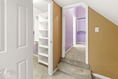 Our highly motivated sellers are offering this turn-key charming on Old Oakland Golf Club in Indiana - for sale on GolfHomes.com, golf home, golf lot