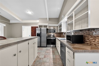 Welcome to 205 Lakewood Dr, a well-maintained 3-bed, 3-bath home on Gatesville Country Club in Texas - for sale on GolfHomes.com, golf home, golf lot