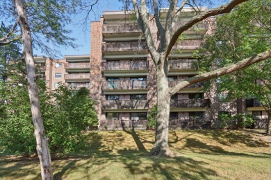 If you are looking for a home that makes your life easier, more on Heather Ridge Golf Club in Illinois - for sale on GolfHomes.com, golf home, golf lot