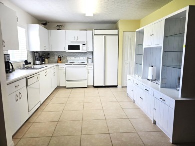 Beautiful and cozy 2/2/1 CBS home in a wonderful 55+ Active Golf on Spanish Lakes Fairways in Florida - for sale on GolfHomes.com, golf home, golf lot