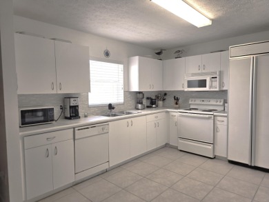 Beautiful and cozy 2/2/1 CBS home in a wonderful 55+ Active Golf on Spanish Lakes Fairways in Florida - for sale on GolfHomes.com, golf home, golf lot
