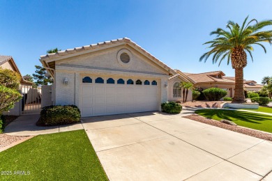 VERY POPULAR Palacia Plus model w/ 3 Bedrooms, 2 Baths & on Ironwood Golf Club in Arizona - for sale on GolfHomes.com, golf home, golf lot