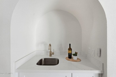 Beautifully renovated 2-bedroom, 2-bath home in a desirable on Westbrook Village Golf Club in Arizona - for sale on GolfHomes.com, golf home, golf lot