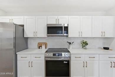 Beautifully renovated 2-bedroom, 2-bath home in a desirable on Westbrook Village Golf Club in Arizona - for sale on GolfHomes.com, golf home, golf lot