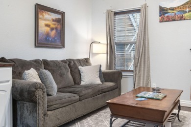 Rare find! This true one bedroom (not studio) condo in the on Ledgestone Country Club and Golf Course in Missouri - for sale on GolfHomes.com, golf home, golf lot