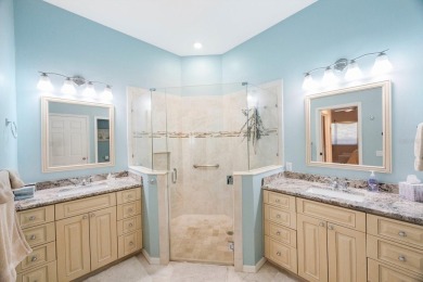 Beautifully UPDATED TURNKEY end unit villa with lots of natural on Palm Aire Country Club of Sarasota in Florida - for sale on GolfHomes.com, golf home, golf lot