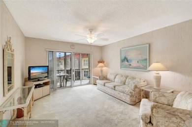 Full Two Bedroom With Lake View On Par 3 Golf Course-Paid Up Rec on Hollybrook Golf and Tennis Club  in Florida - for sale on GolfHomes.com, golf home, golf lot