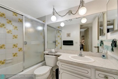 Full Two Bedroom With Lake View On Par 3 Golf Course-Paid Up Rec on Hollybrook Golf and Tennis Club  in Florida - for sale on GolfHomes.com, golf home, golf lot