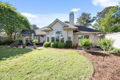 A charming and meticulously maintained home in the highly on Country Club of Hilton Head in South Carolina - for sale on GolfHomes.com, golf home, golf lot
