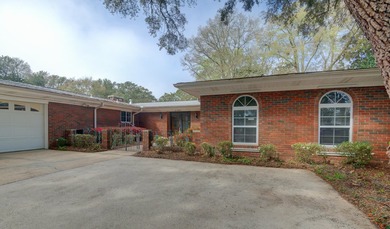 Electric updated!! Stunning 3-bedroom, 2.5-bath mid-century on Fort Walton Beach Golf Course in Florida - for sale on GolfHomes.com, golf home, golf lot