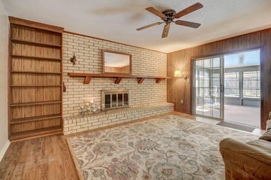 Electric updated!! Stunning 3-bedroom, 2.5-bath mid-century on Fort Walton Beach Golf Course in Florida - for sale on GolfHomes.com, golf home, golf lot