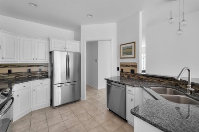Show 5/28. Located in the private gated Bishops Bay community in on Bishops Bay Country Club in Wisconsin - for sale on GolfHomes.com, golf home, golf lot