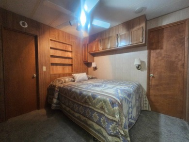 This spacious golf course home features a large 1 bedroom, 1 on Viewpoint Golf Resort in Arizona - for sale on GolfHomes.com, golf home, golf lot