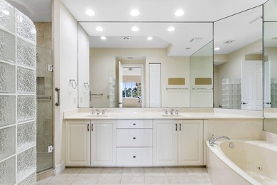 REDUCED & PRICED TO SELL! WITH A NEWLY REPLACED ROOF & NEW on  in Florida - for sale on GolfHomes.com, golf home, golf lot