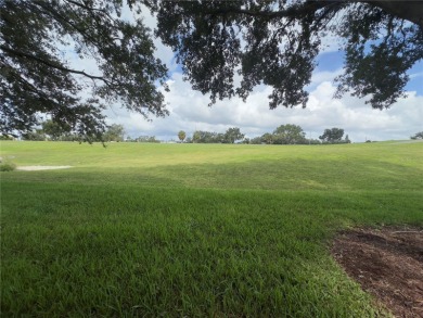 Move-in ready two-bedroom, two-bath home offering an open floor on Heritage Pines Country Club in Florida - for sale on GolfHomes.com, golf home, golf lot