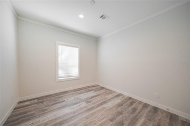 Under contract-accepting backup offers. Cute as a button!!! This on Bobcat Trail Golf Club in Florida - for sale on GolfHomes.com, golf home, golf lot