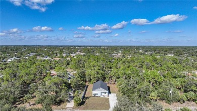 Under contract-accepting backup offers. Cute as a button!!! This on Bobcat Trail Golf Club in Florida - for sale on GolfHomes.com, golf home, golf lot