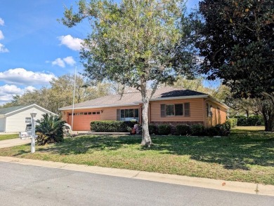 One or more photo(s) has been virtually staged. Sit up and take on Eagle Ridge At Spruce Creek Country Club in Florida - for sale on GolfHomes.com, golf home, golf lot