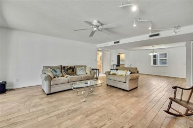 This charming pet-friendly 2-bedroom, 2-bathroom condo is a on Sugarmill Woods Golf and Country Club in Florida - for sale on GolfHomes.com, golf home, golf lot