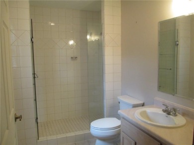 Move in ready Ranch home is waiting for YOU!! Well maintained 3 on Holiday Island Golf Course in Arkansas - for sale on GolfHomes.com, golf home, golf lot