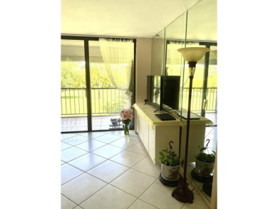 CORNER UNIT! VERY QUIET!  24/7 manned Gated community. Banyan on The President Country Club in Florida - for sale on GolfHomes.com, golf home, golf lot