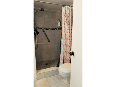 Beautiful 2 Bedroom, 2 bath, first floor condo unit located in on Sunrise Lakes Phase III in Florida - for sale on GolfHomes.com, golf home, golf lot