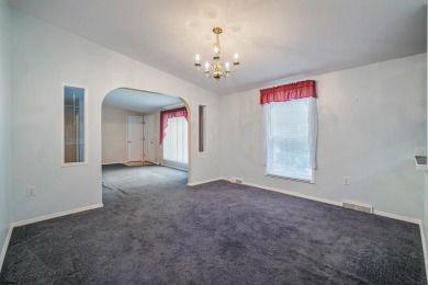 Comfortable, Low-Maintenance Living for Active Adults - 2 Bed, 2 on Mays Landing Golf and Country Club in New Jersey - for sale on GolfHomes.com, golf home, golf lot