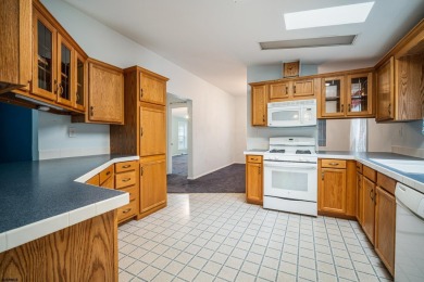 Comfortable, Low-Maintenance Living for Active Adults - 2 Bed, 2 on Mays Landing Golf and Country Club in New Jersey - for sale on GolfHomes.com, golf home, golf lot