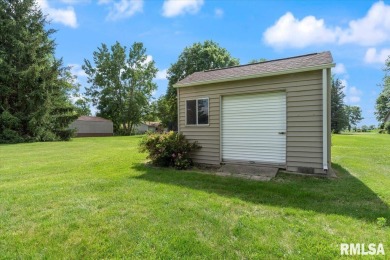 Beautiful updated ranch style home with 3 bedrooms 2 full baths on Edgewood Golf Course in Illinois - for sale on GolfHomes.com, golf home, golf lot