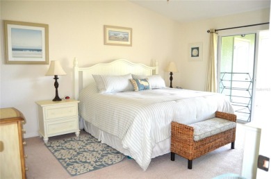 Motivated seller!  One owner, pet free, smoke free,  move-in on Pinemoor West Golf Club in Florida - for sale on GolfHomes.com, golf home, golf lot